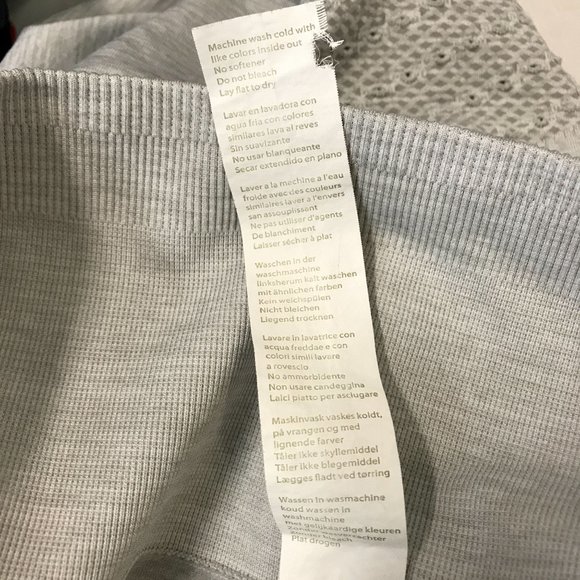 Fabletics Womens Gray Workout Athletic Cropped Leggings Size XL - Picture 6 of 6